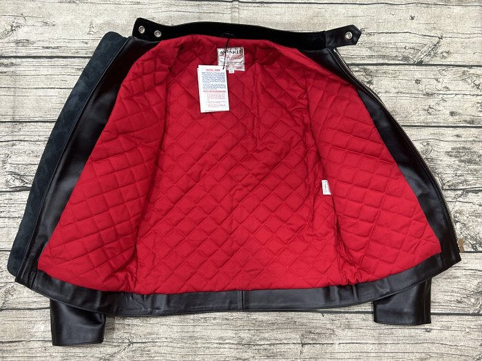 Classic Hunter》英國製百年經典皮衣【Lewis Leathers Super Sportsman