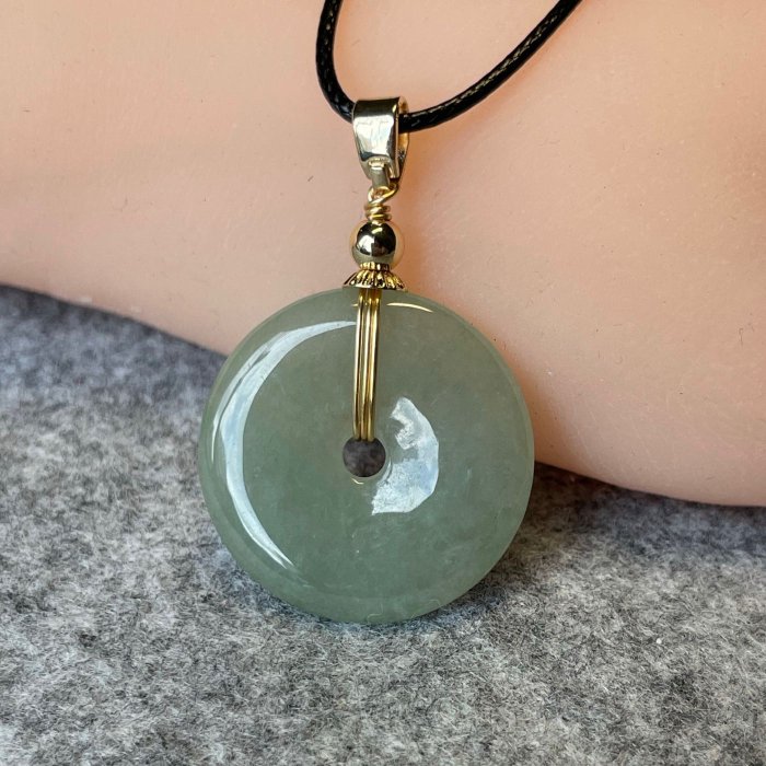 珠翠 冰白配綠翡翠珠鍊