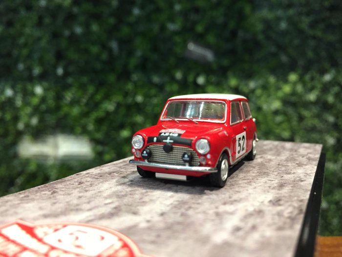 【2352台限定】MINICHAMPS Morris Mini Cooper 1/64 GCD Morris Mini Cooper S #52 Winner 1965 KS078446【MGM