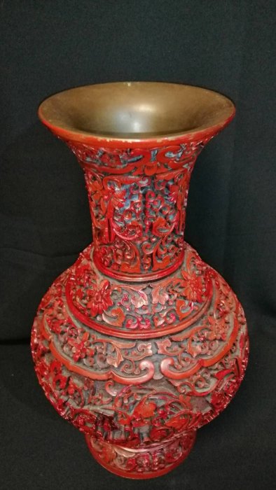 元明時期宮廷稀世剔紅花鳥紋雕漆花瓶中國的奢侈品，傾其所有為這傳世的