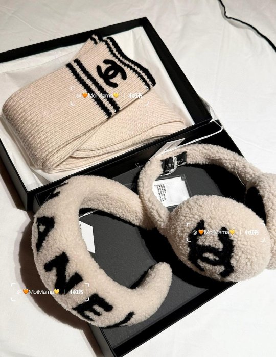 · Chanel滑雪系列  25B泰迪羔羊耳罩 · ✨毛茸茸奶呼呼的 · 滑雪季毛絨絨耳罩 · 冬天時髦單品