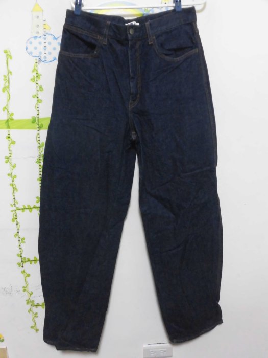 衣市藍~UNIQLO 大U系列直筒牛仔長褲 (W27~71cm~深藍~)(088)(230623)(衣20)