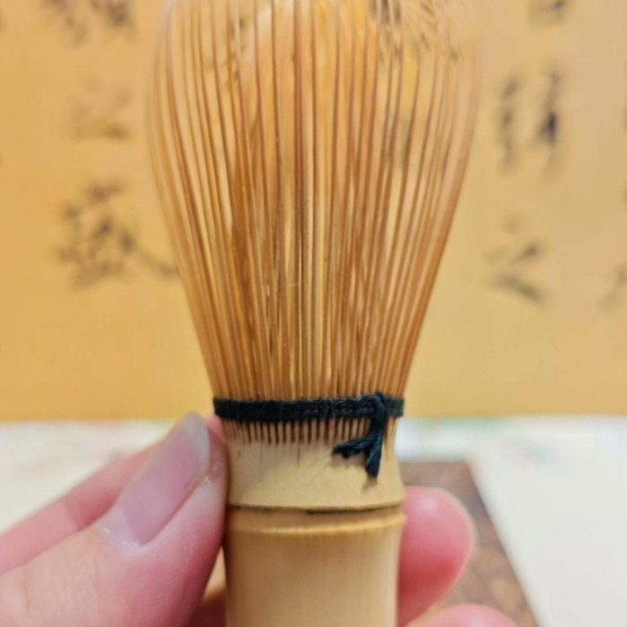 奈良縣特產芳竹園高山茶筅，數穗天然竹製，四百年古法純手工，高約11