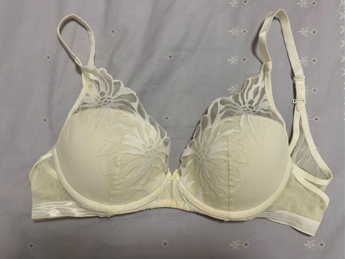 Chantelle 仙黛爾白色蕾絲內衣