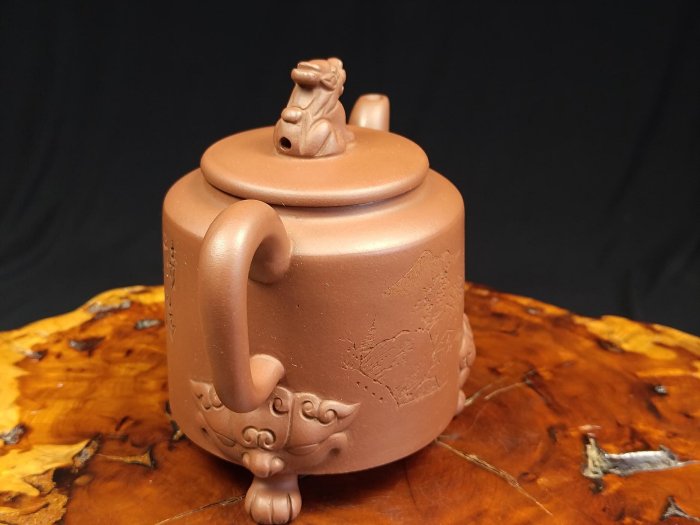 宜興茶壺 壺風茶道~23153《宜興紫砂紅泥三足瑞獸壺》約520cc 宜興紫砂壺、紫砂