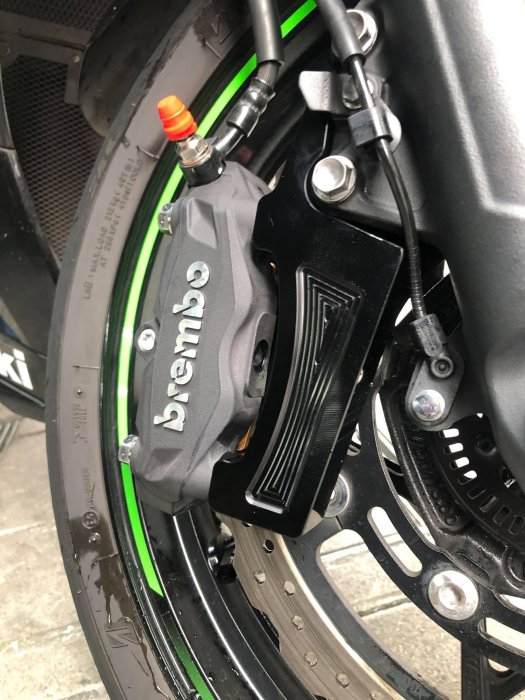 駿馬車業 KAWASAKI 川崎 忍者 400 NINJA BREMBO 豐年俐公司貨 Ducati 939輻射卡鉗