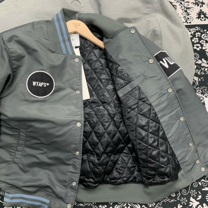 WTAPS.BENCH/JACKET.NYLON.SATIN.TEAM.刺繡棒球棉外套| Yahoo拍賣