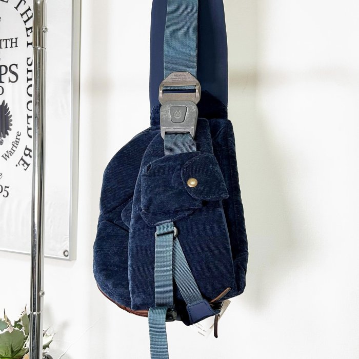 VisVim ボディバッグ Ballistic Lumber 8L VISVIM Ballistic Lumbar Body Bag 8L Black Green Waist Pack