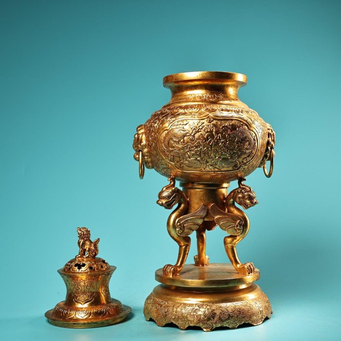 珍品舊藏收純銅全銅高浮雕鏨刻鎏金熏香爐工藝精湛器型款式精美重2400克