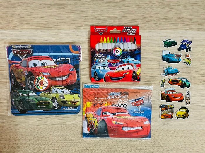 迪士尼皮克斯 Cars 麥坤 拼圖送 兒童蠟筆 二手送貼紙 二手
