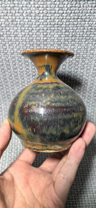 嚴選宋代黑釉瓷瓶，高10.3cm，古玩推薦瓷器收藏| Yahoo拍賣