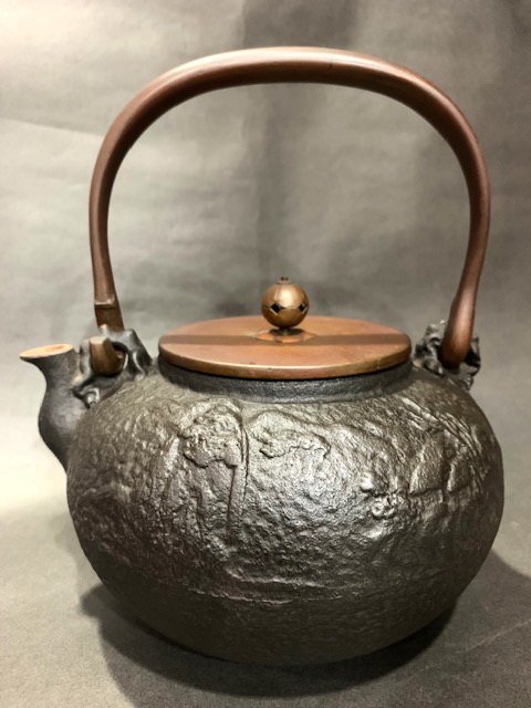 大阪龜文堂.山水家屋.若松飛瀑.銅提把老鐵壺(561)金壽堂龍文堂光玉堂
