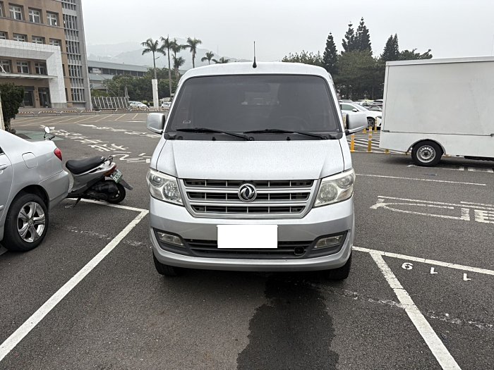 誠意出售 2019 雙廂5人座 大穩發 車況我把關你負責喜歡 己認證完成