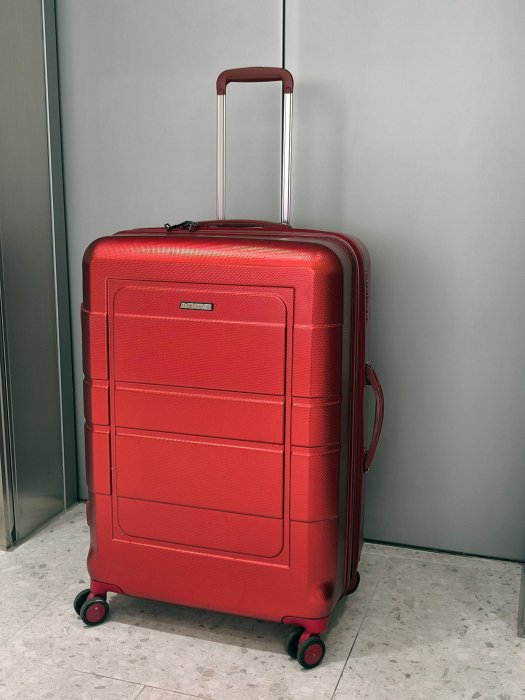 【靜音輪滑順附視頻, 請先詢問存貨】（近全新）28吋 Alain Delon 法國 亞蘭德倫 鑽石紅 萬向靜音輪 擴充套件層 拉桿行李箱, 可出租