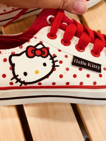 【震撼精品百貨】Hello Kitty 凱蒂貓~台灣製Hello kitty正版成人帆布鞋-白紅點(23-25號)