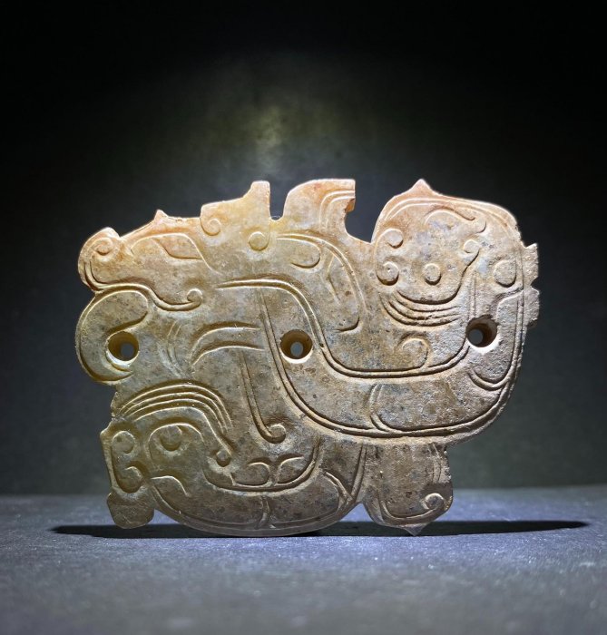 戦漢・古和田玉・高古玉彫・魑龍靠山璧』極細工・古賞