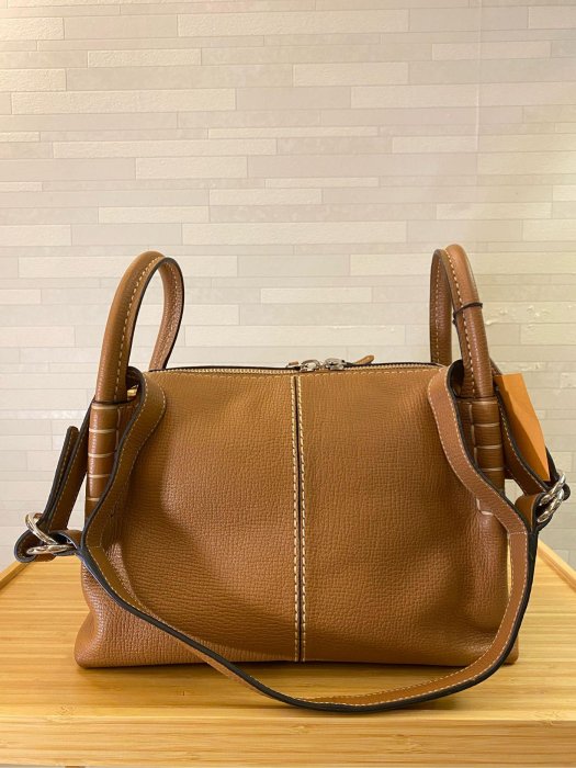 TOD's AOZ BAULETTO PICCOLO 義大利製精品女包，全新原裝，超值