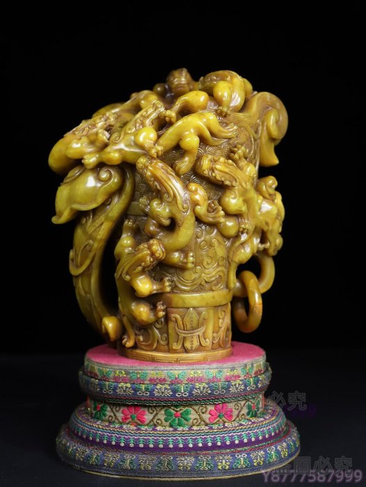 可議價舊藏珍品純手工雕刻壽山石螭虎獸杯擺件《瑞獸紐扣獻瑞》名人雕刻