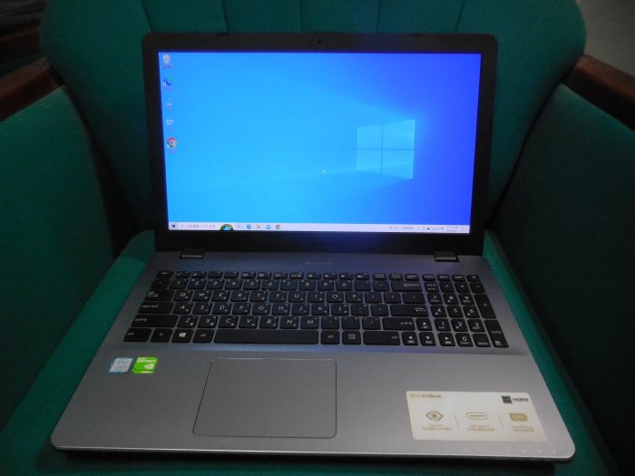 ASUS X542U I5-8250U 8G/全新256G SSD+1TB 獨顯15.6吋FHD | Yahoo拍賣