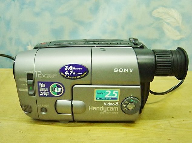 【小劉二手家電】 狀況很新少用的 SONY V8   攝影機 ,CCD-TRV11  -6