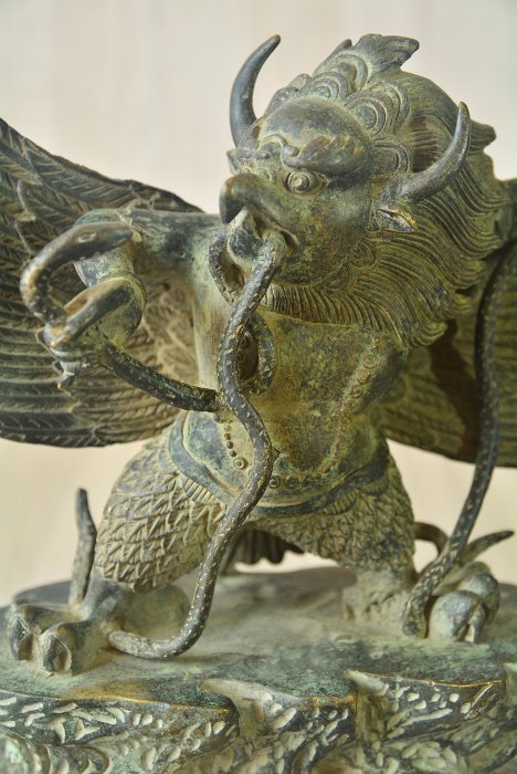 大自然之坊~ @ 藏傳早期老件@ 大鵬金翅鳥迦樓羅王老件銅像@ 辟邪保平安