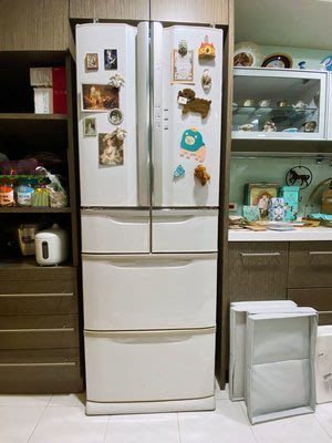 二手 頂級日本製 HITACHI高階日立 六門高規 超大容量 冰箱 原價近7萬 台北 有電梯