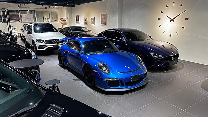 911 GT3 賽車椅、防滾架、挺舉、PDLS頭燈、8月更換原廠全新引擎