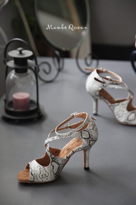 salsa拉丁舞鞋女成人tango練習鞋蛇紋黑白性感簡潔mamboqueen