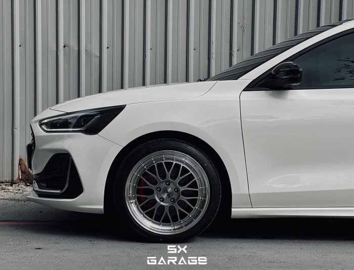 【超鑫國際】 MS MS823 18吋旋壓鋁圈 5孔100 5孔114 5孔108 類 BBS LM  刷絲銀 Ford Focus mk4.5 實裝圖
