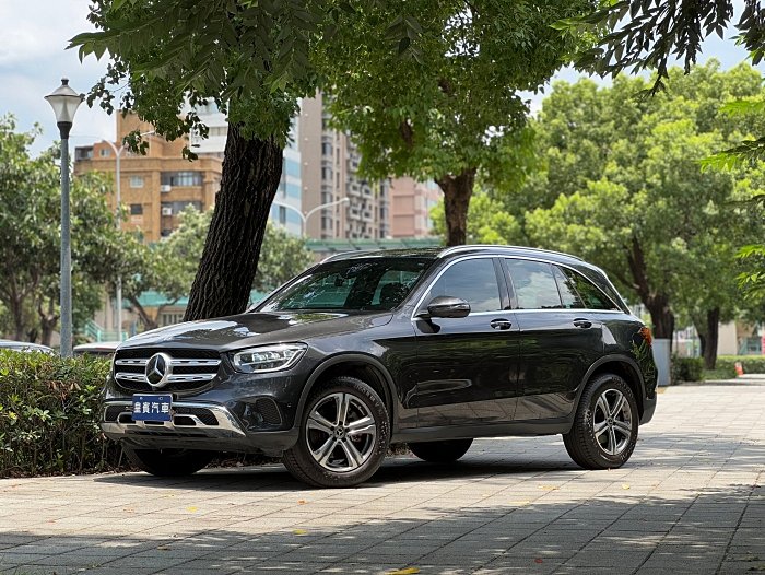 已售出【皇賓汽車x臺北賓士汽車】2021年式 GLC200 4MATIC 深灰