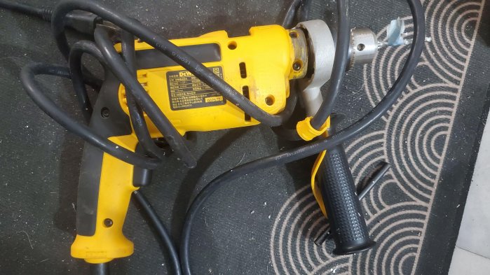 得偉 DEWALT 四分 650W 震動電鑽 DWD024 二手