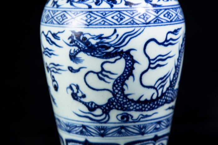 博古珍藏》元．青花雲龍紋梅瓶．早期收藏．老件花瓶瓷器．非琺瑯