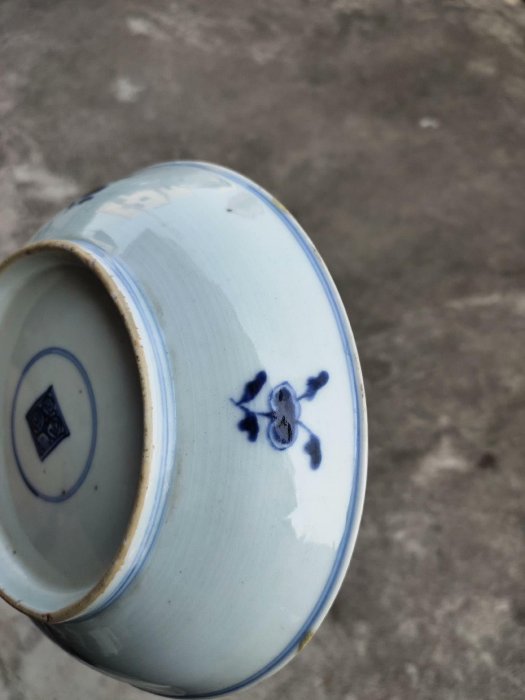 嚴選清代雍正款龍盤口花瓶，尺寸20cm，小損瑕疵美器推薦收藏， Ceramic