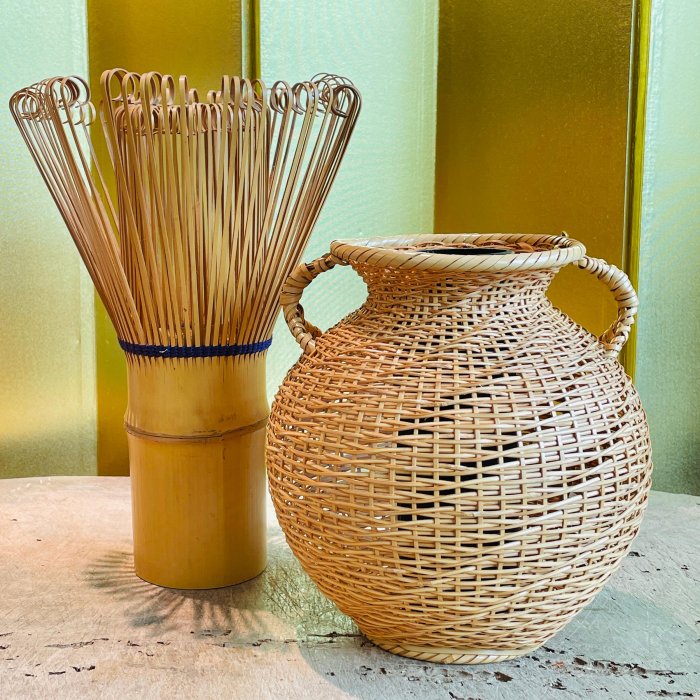 【新品未使用】竹細工 穂英斉作 燻竹 二重編込 双耳環付竹籠 花籠 花器 持ち手付き花籠 花籠 花器 竹細工 竹籠 竹籠花入 らんたい