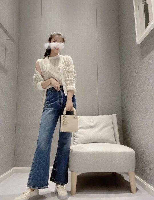 CD Dior 拼色二件套 背心 外套 針織衫 開襟衫， 定，高比例羊毛紗線，用進口金線和60支螢光白特細羊毛14針編織大身單邊提花✨