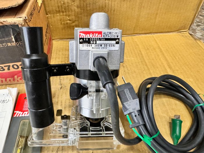 【送料無料☆彡ジャンク出品】 CENTRAL MACHINERY 100V 木工用 旋盤 60Hz 250W おまけつき 木工加工 77517 Used MAKITA Chisel Mortiser Small grooving AC100V 3001 with Blade