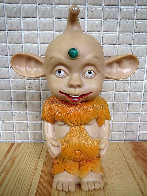 金王記拍寶網】 Z004 早期1990年中視國語連續劇浴火鳳凰嗶波公仔一個