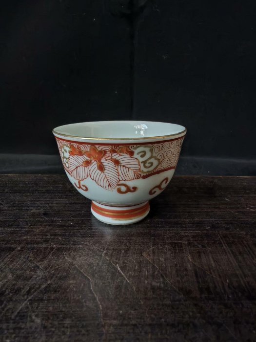 明治時期九谷八郎赤繪描金主人杯日本回流老九谷燒純手繪陶瓷茶具雅緻品