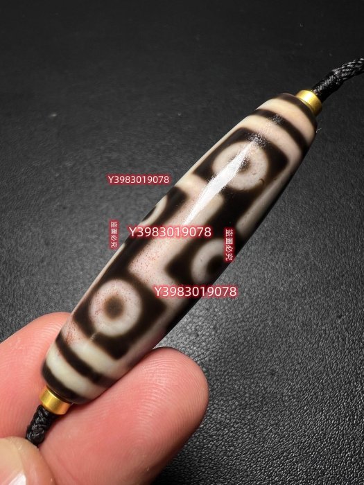 自玩臺灣良品超大尺寸折線九眼天珠料子油潤度極高糯黃的端口整體咬色天