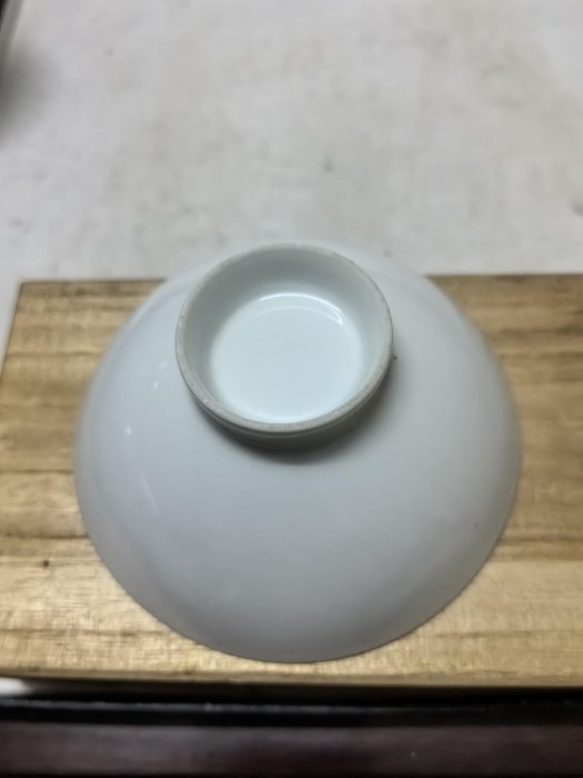 日本回流明治古董皇室御賜御用訂制瓷器十六瓣八重表菊紋白瓷描金鳳凰茶