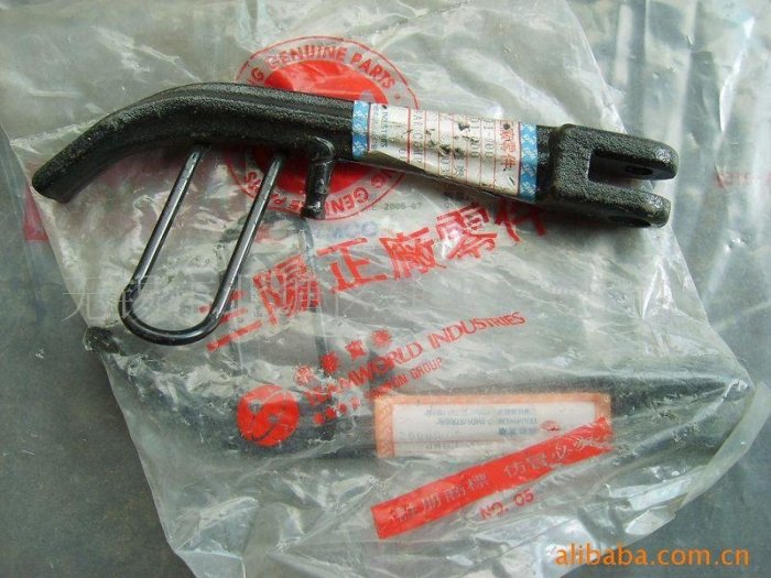 臺灣原裝三陽小飛俠二沖程踏板車GWO-50CC摩托車單撐單支架【個】星港百貨