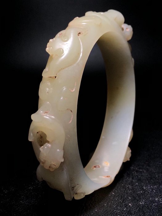 戰漢古玉老玉螭龍紋臂鐲臂釧g重：131.3g內徑：8.12公分條寬：1.94公分