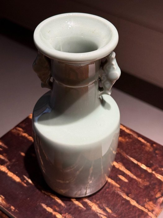 日本初代宮永東山青瓷雙耳花瓶，全品配原箱原盒，手工精制，高18.5cm