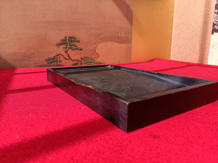 嚴選日本百年老石硯，高島虎斑石質地，長22.6cm，寬13.7cm，厚2.2cm
