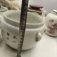 花鳥粥罐 精美民國粉彩花鳥粥罐，品相完好如初， GANG釉彩細膩絢麗，實用