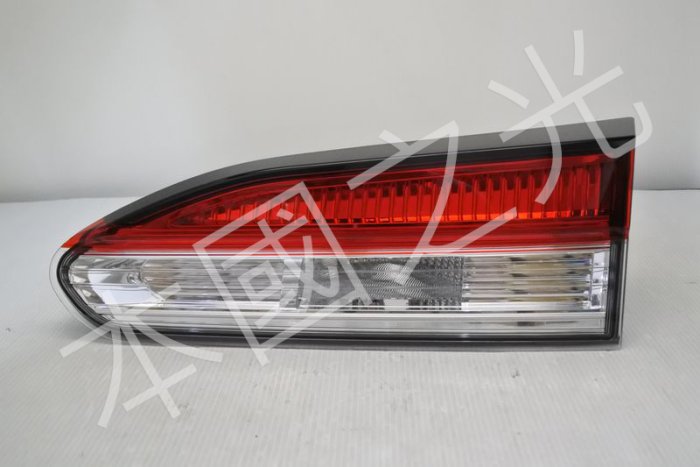 oo本國之光oo 全新 豐田 2020 2021 2022 COROLLA CROSS 正廠 內側 倒車燈 尾燈 一顆