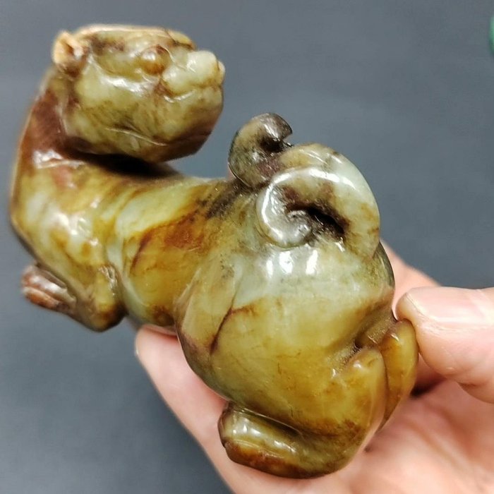 嚴選戰漢時期和闐玉製老玉貔貅，典藏招財進寶吉祥好物55.5x89.6x35.7mm