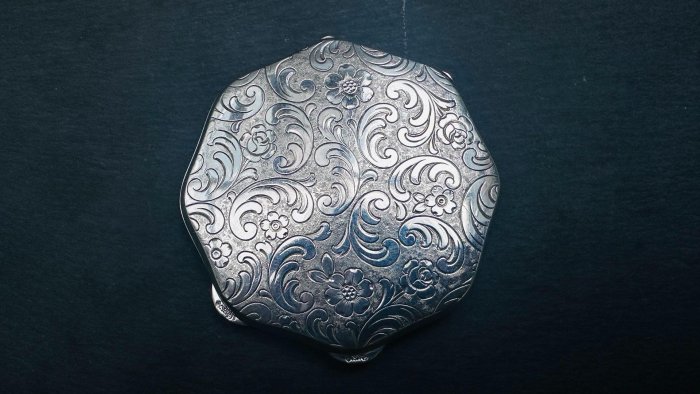 嚴選古董八角銀鏡粉盒，835純銀手工雕花，鏡面完好無缺古董化妝鏡銀質