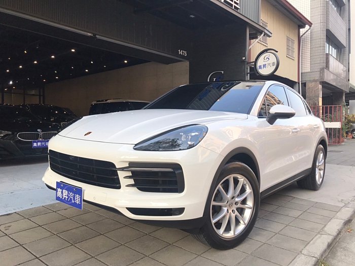 2022年式 PORSCHE Cayenne Coupe V6 3.0