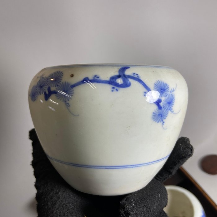 古玩輕鬆拍】老日本古道具紫檀木斑竹緣盒染付梅竹紋瓷火入蓋付灰吹煙草